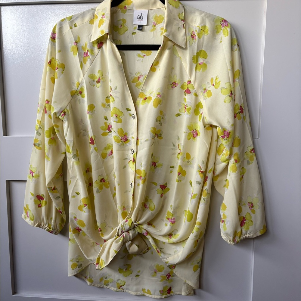 CAbi Women's Yellow Floral Top